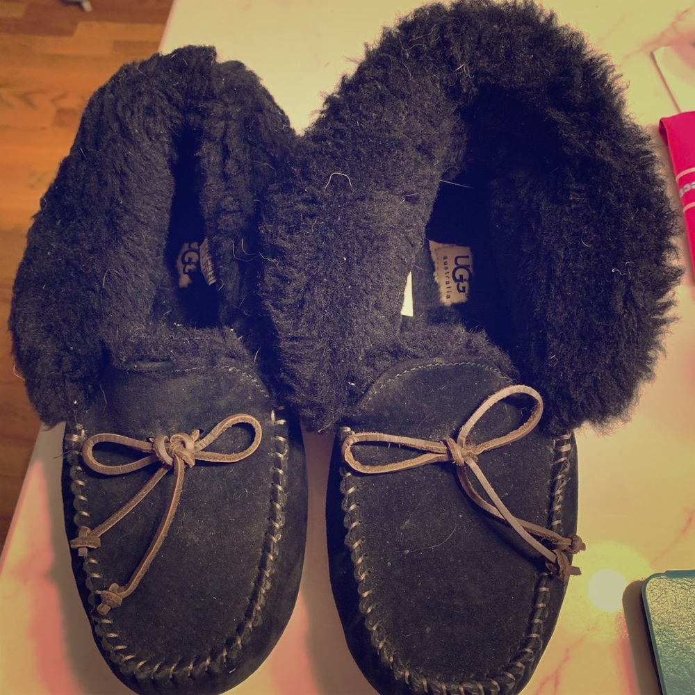 Ugg moccasin boots-